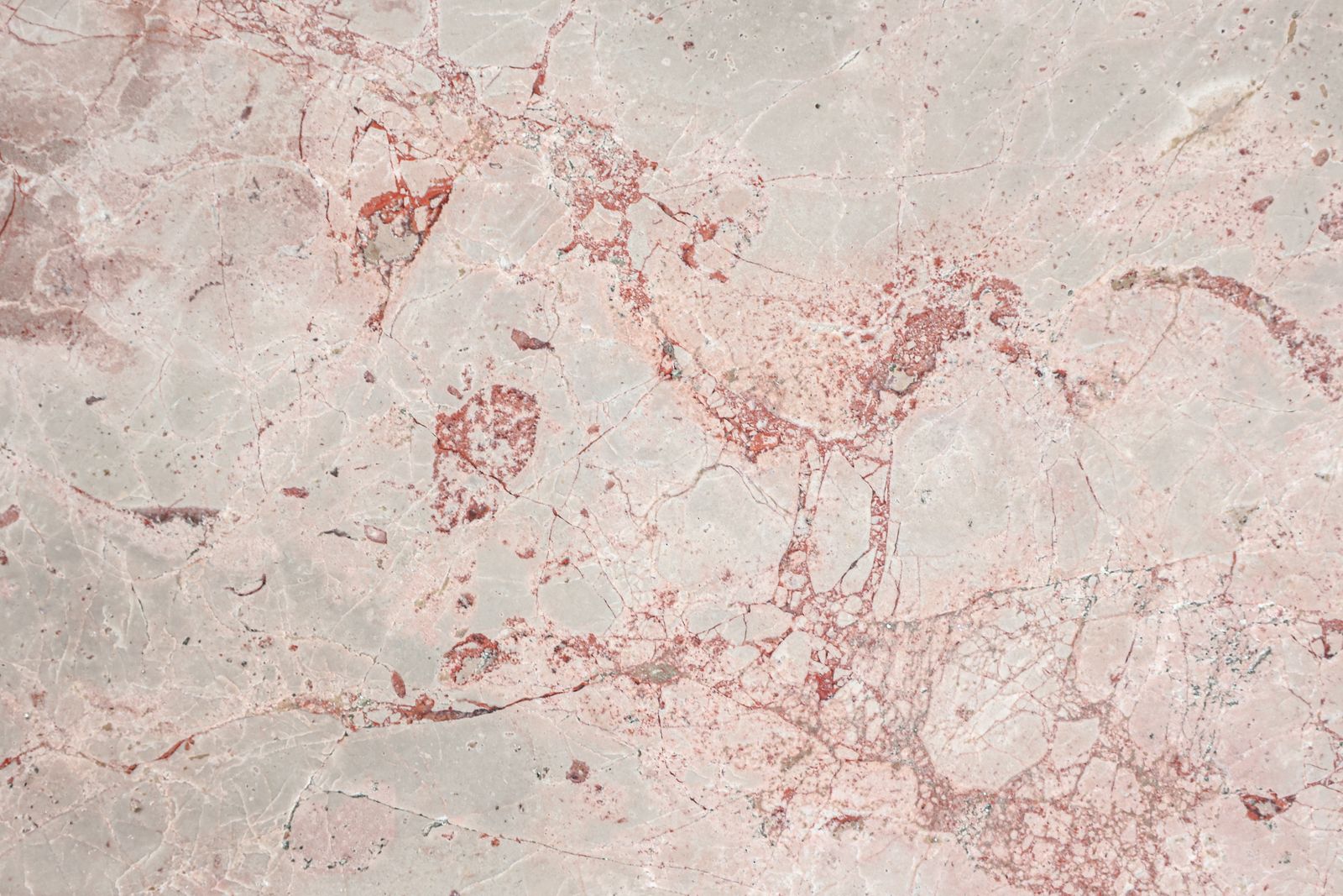 950.0 Table basse italienne en marbre, forme ovale en amande, années 1970. photo