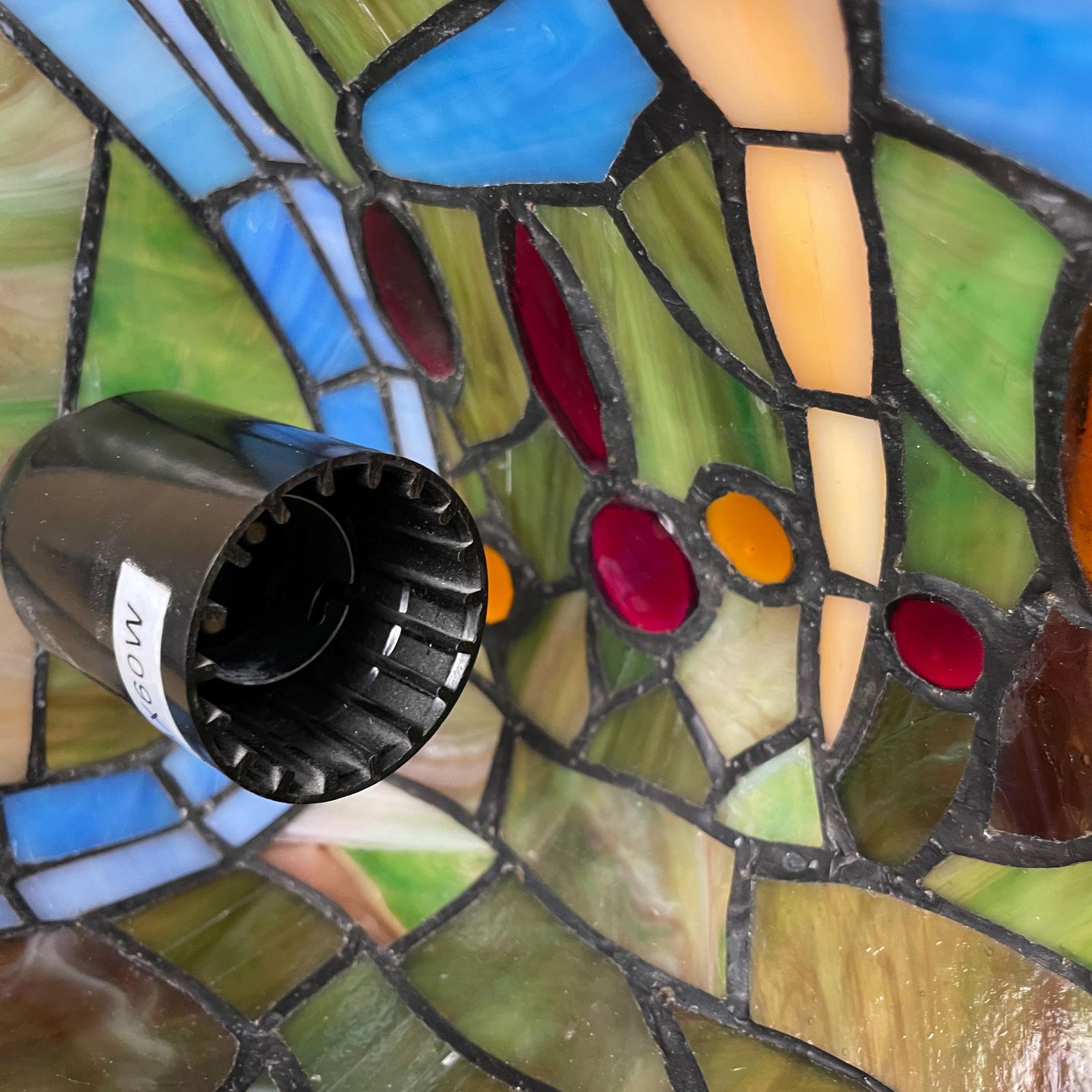 photo vintage Tiffany Style Lamp Multicoloured Coloured Light Stain Glass Stained Patterned Dragonfly Brown Metal Base Antique Vintage Pattern Banker