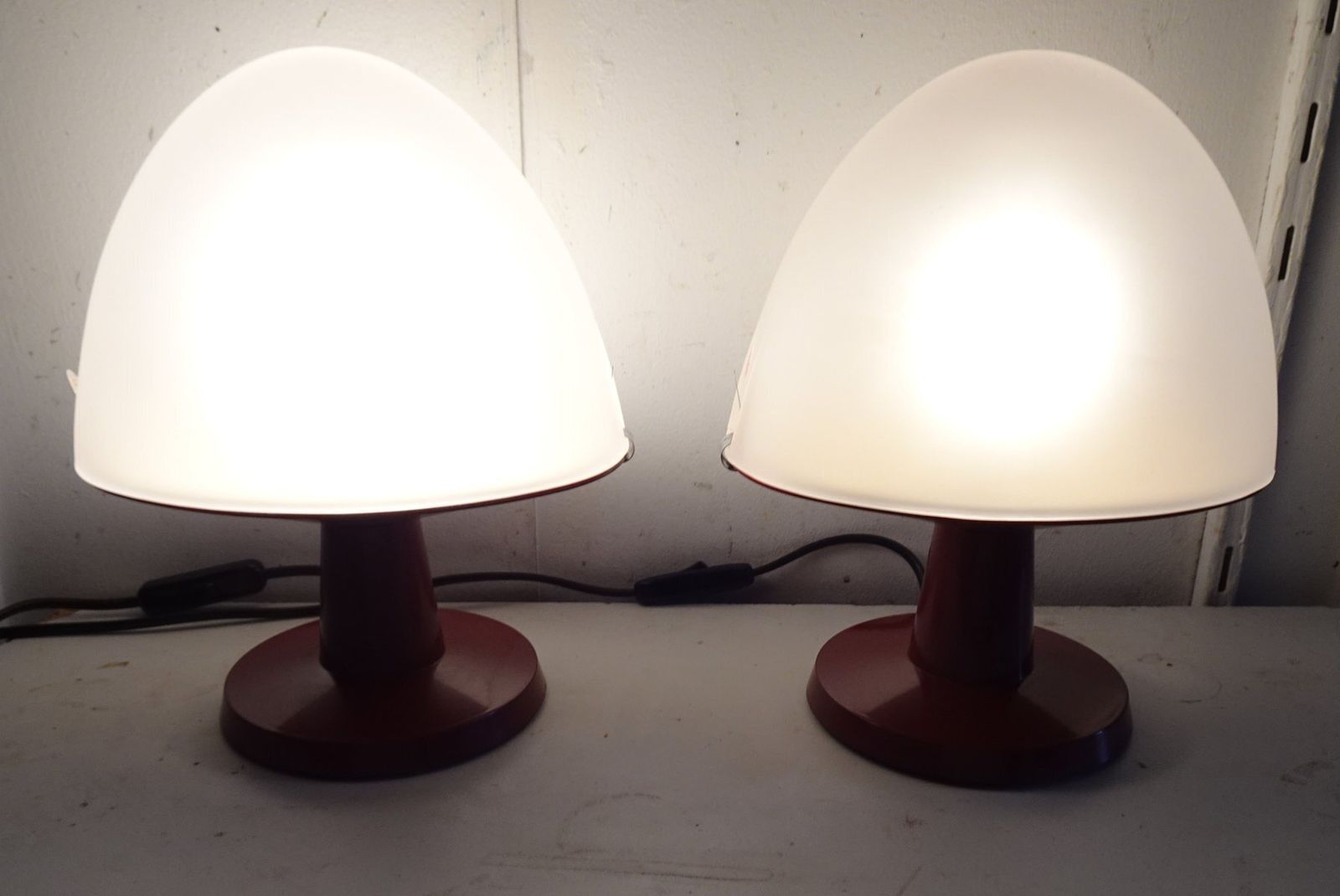 Dolly Table Or Bedside Lamps From Valenti Luce, Milan, 1980s, Set Of 2 photo vinterior