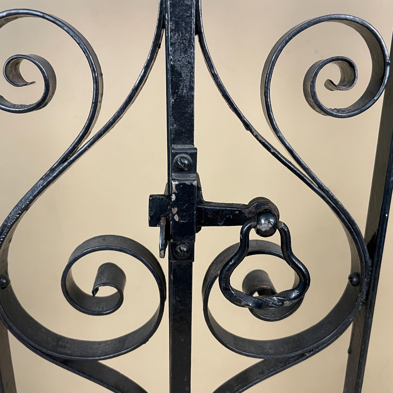 French Gothic Antique Fireguard Fireplace Screen Metal Wrought Iron Black Double Doors Opening Vintage Fire Guard Ornate Freestanding photo vintage
