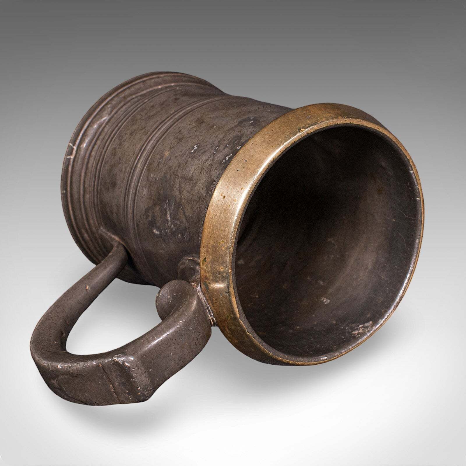 Antique Public House Tankard, English, Pewter, Quart Jug, Breweriana, Victorian photo vinterior