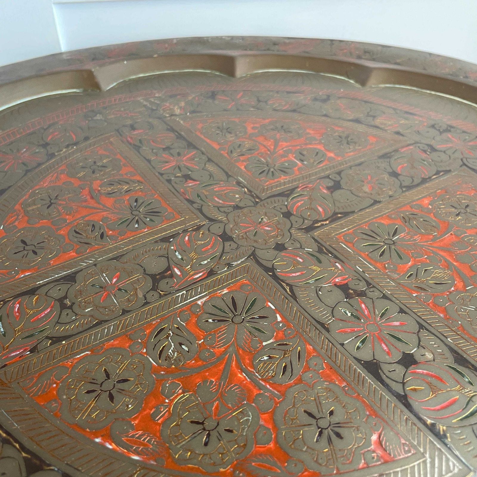 Indian Brass Tray Table Carved Wood Mother Of Pearl Inlay Folding Stand Vintage Boho Accent Side Table Handmade photo 185.0