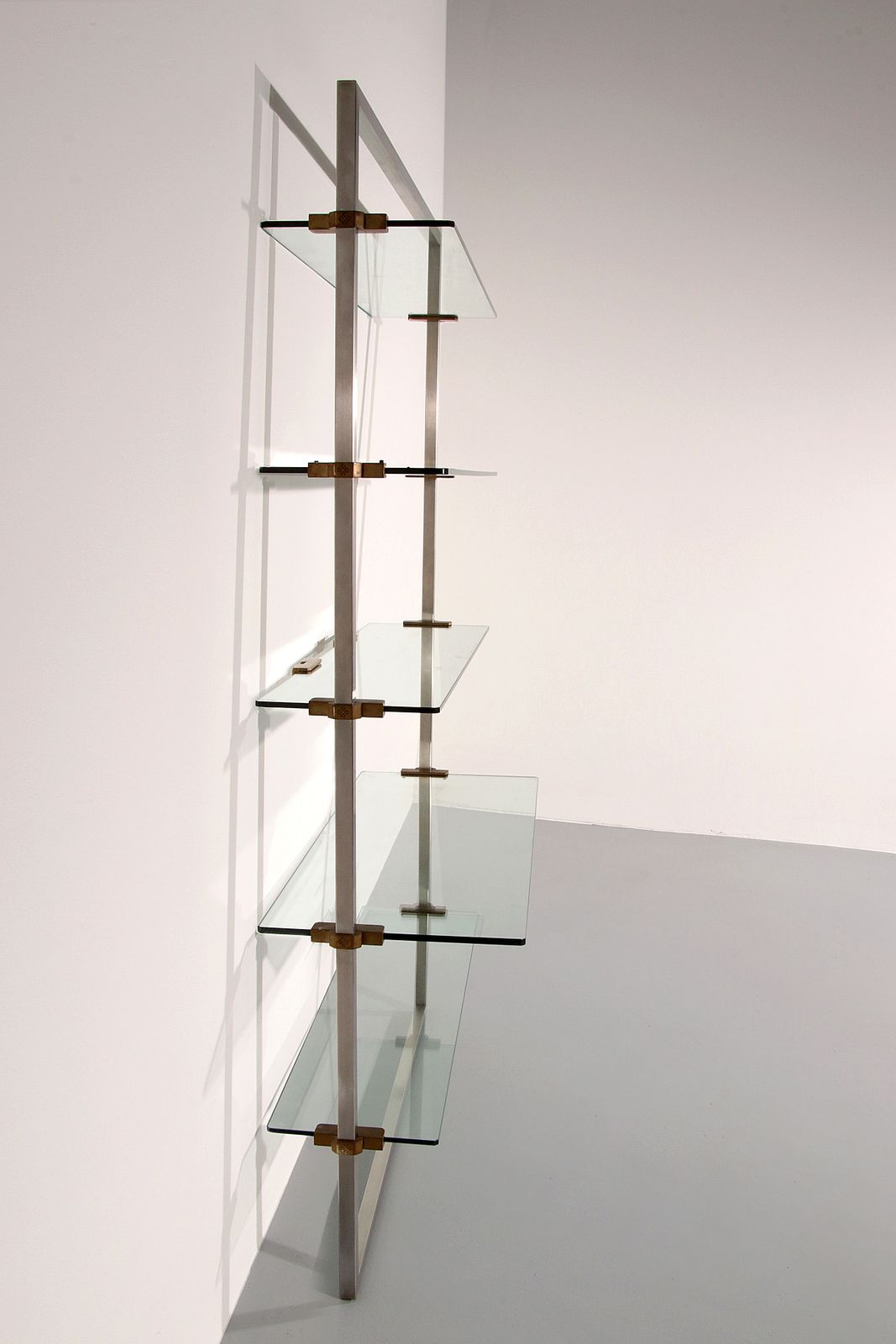 Peter Ghyczy 1970 Corner Cabinet – Iconic Stainless Steel And Brass Model R16 photo Furniture