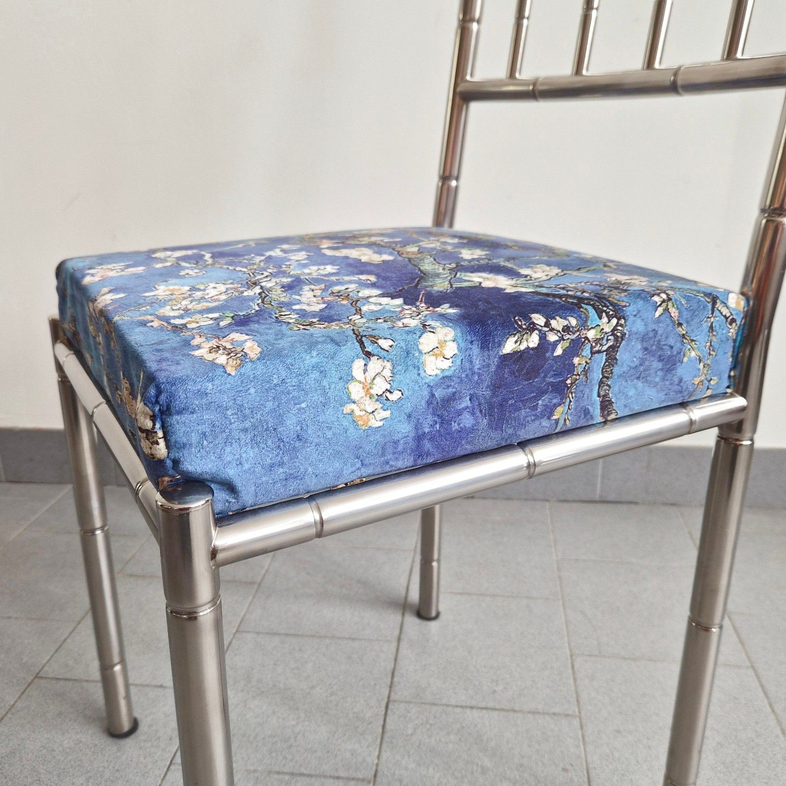 Vintage 1970 Aluminum Faux Bamboo & Fabric Almond Bloom Fabric 5 Chairs photo buy