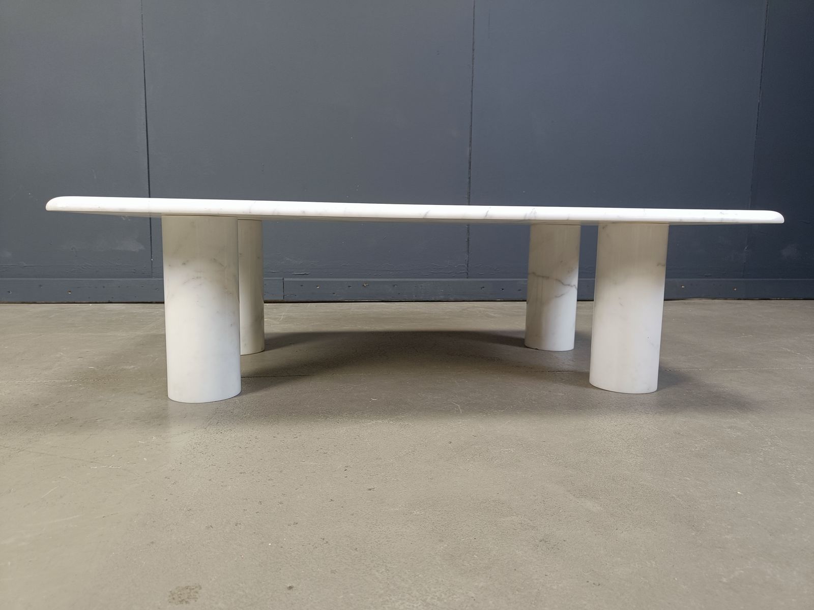 Angelo Mangiarotti Carrara Marble Coffee Table For Up&Up, Italy photo for sale