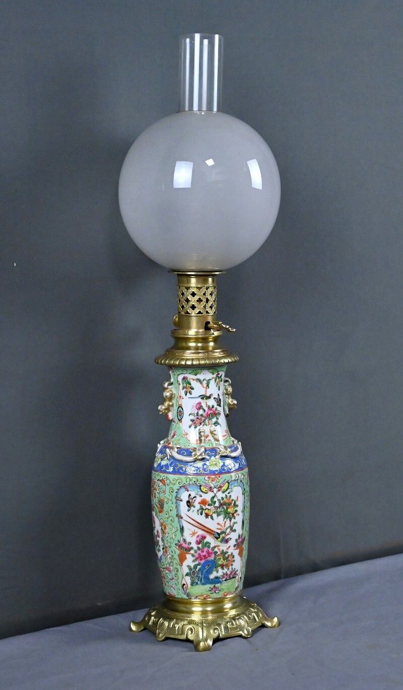 Canton Porcelain & Bronze Oil Lamp, Qing Dynasty, China – Late 19th Century photo for sale