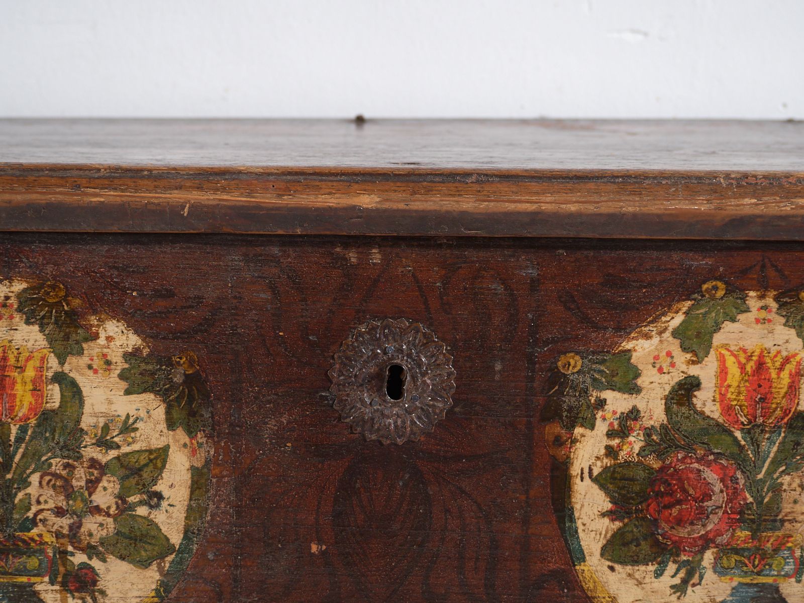 photo furniture Antique Central European Polychrome Pine Dowry Chest With Floral Cartouches – Tyrol, Circa 1890
