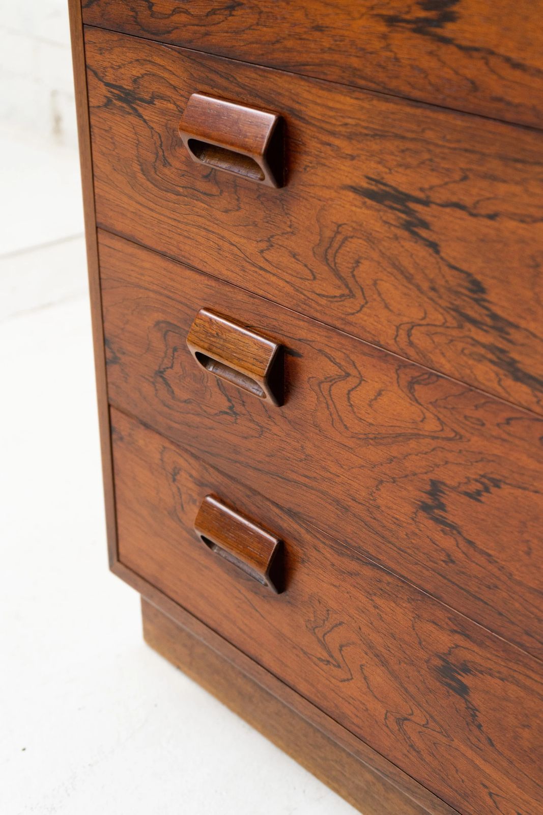 Borge Mogensen Rosewood Drawers For Soborg photo vinterior
