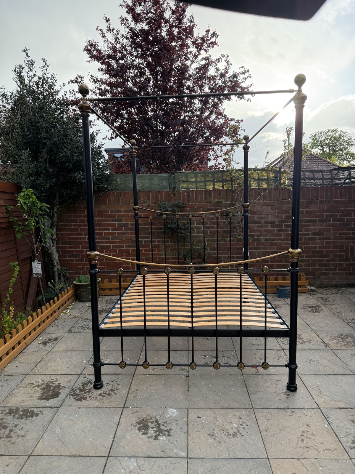 Statement "Obc" Selkirk Iron / Metal & Brass Four Poster King Canopy  Great Condition photo Furniture