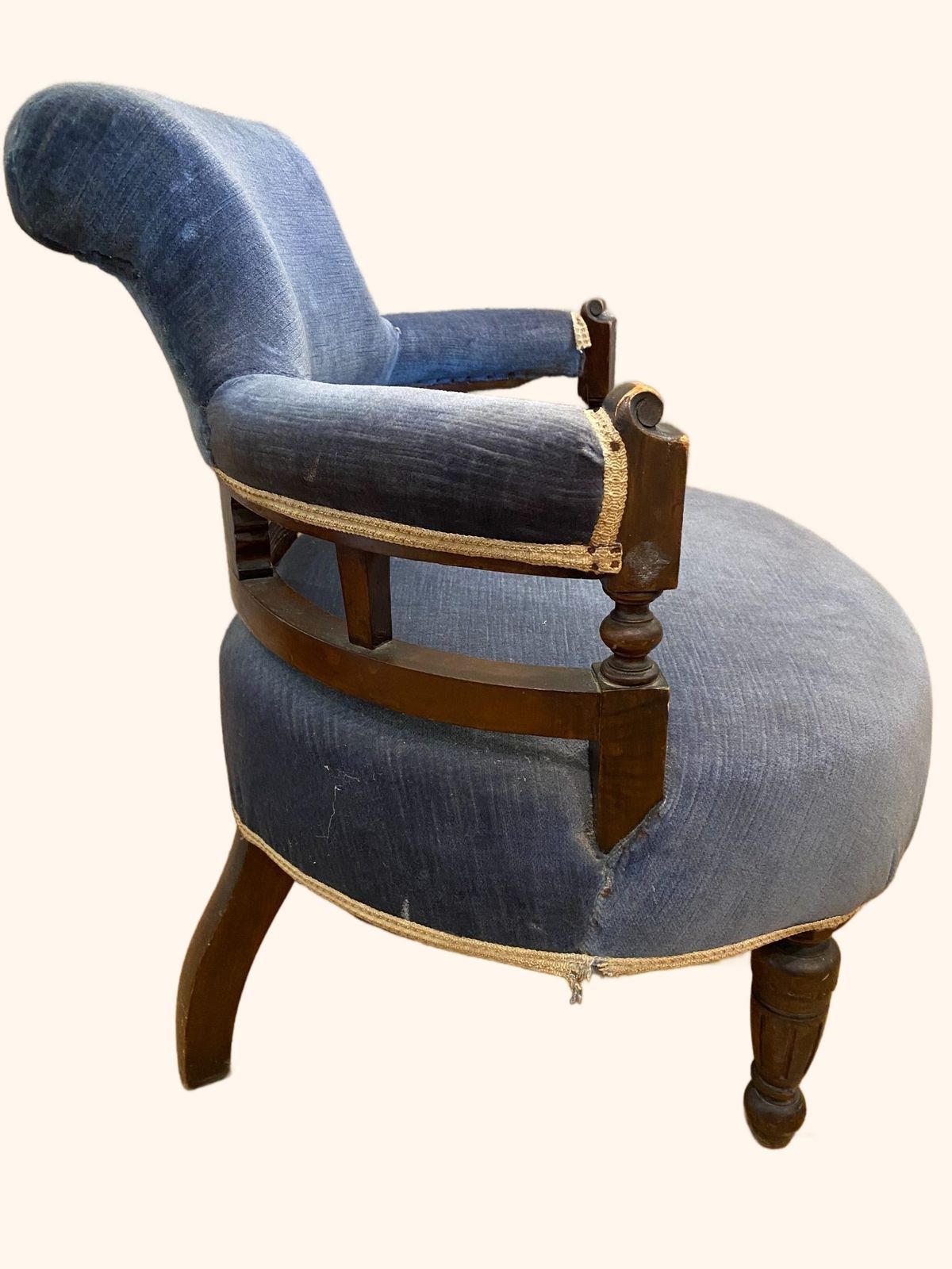 Late Victorian Nursing Chair photo furniture