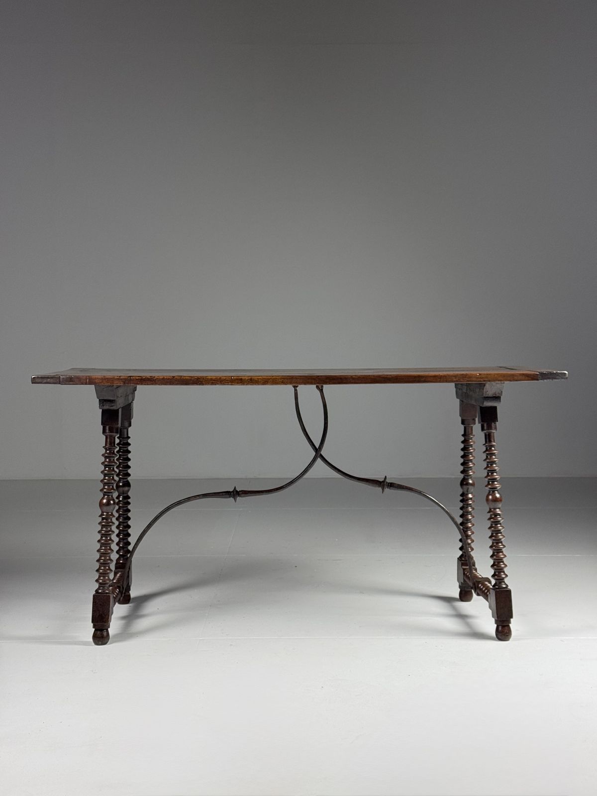 Furniture Spanish Table 18th Century, 18th Century And Earlier photo