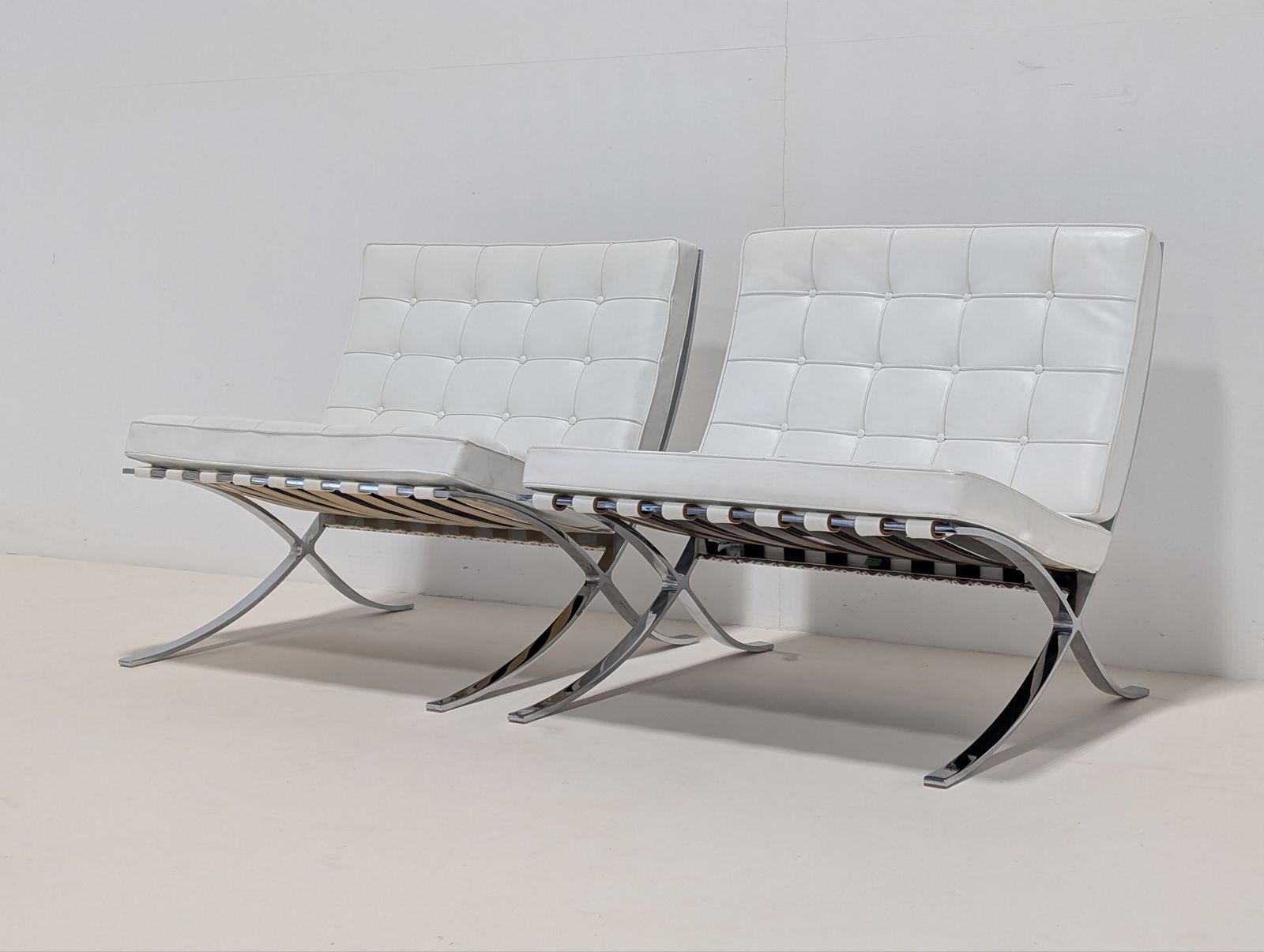 Knoll Barcelona Lounge By Ludwig Mies Van Der Rohe photo vintage