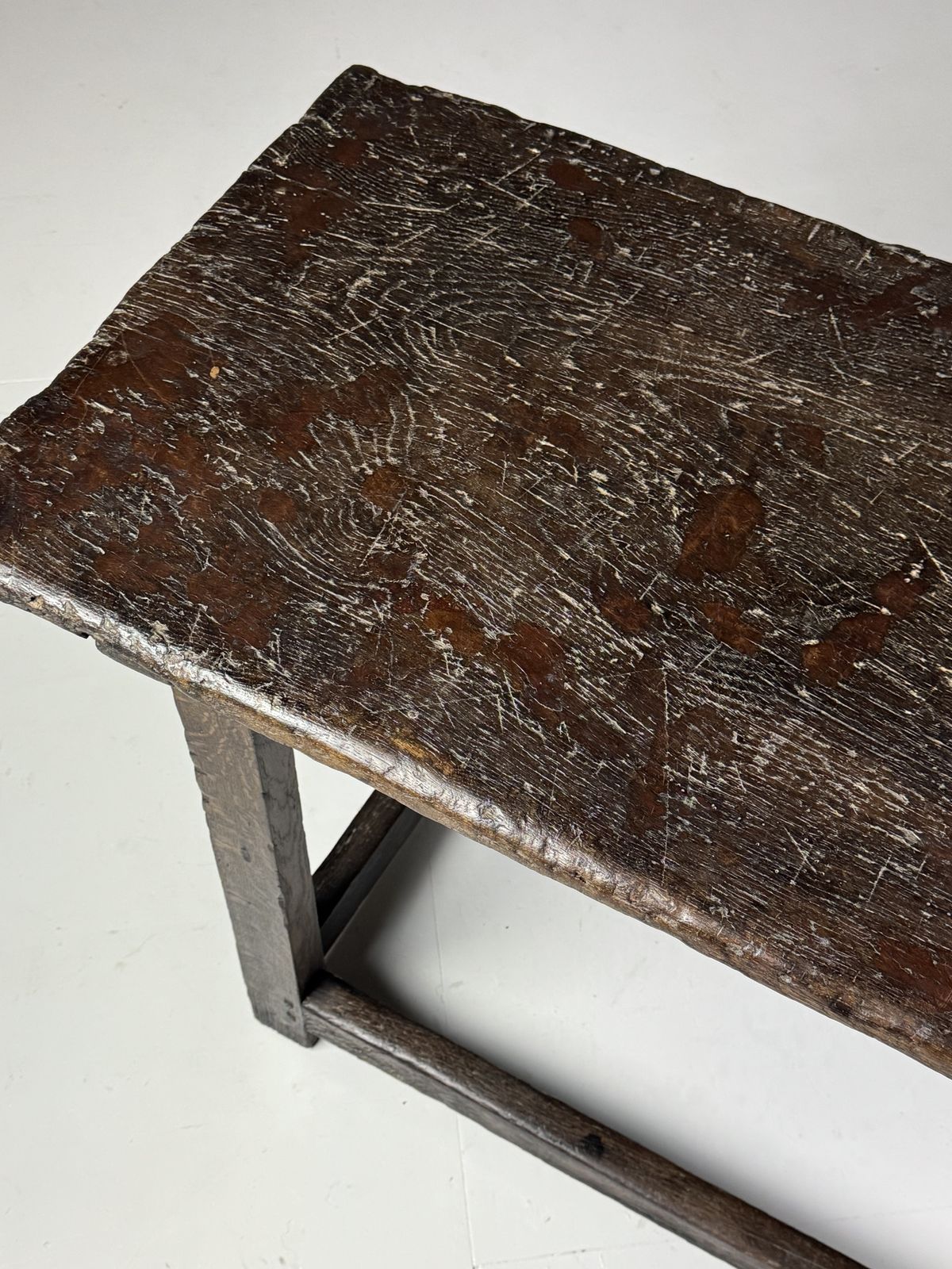 photo vintage 18th Century Oak Side Table, 18th Century And Earlier