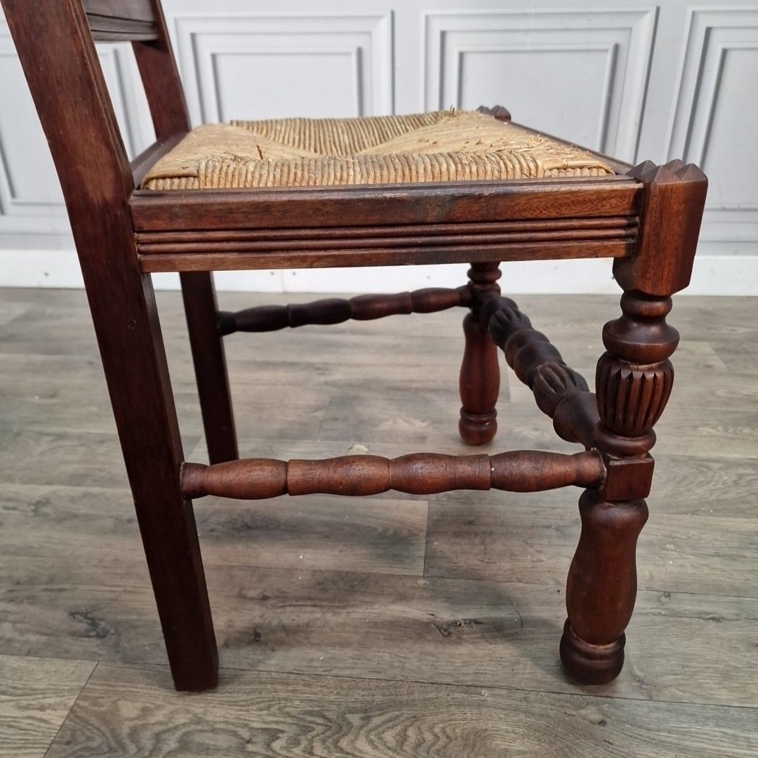 photo vintage Antique Carved Wooden Chair Rush Seat Decorative Hall Neo Basque Style Walnut