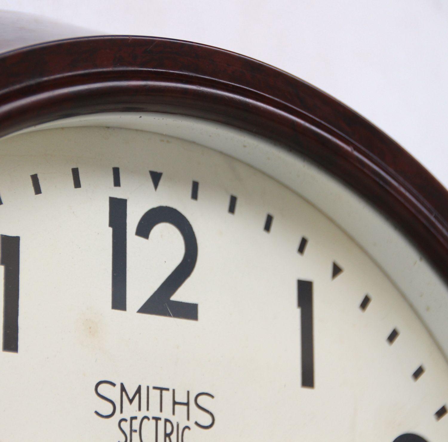 photo vinterior 1950s British Bakelite Vintage School / Railway Wall Clock. Fully Guaranteed. London Timepiece