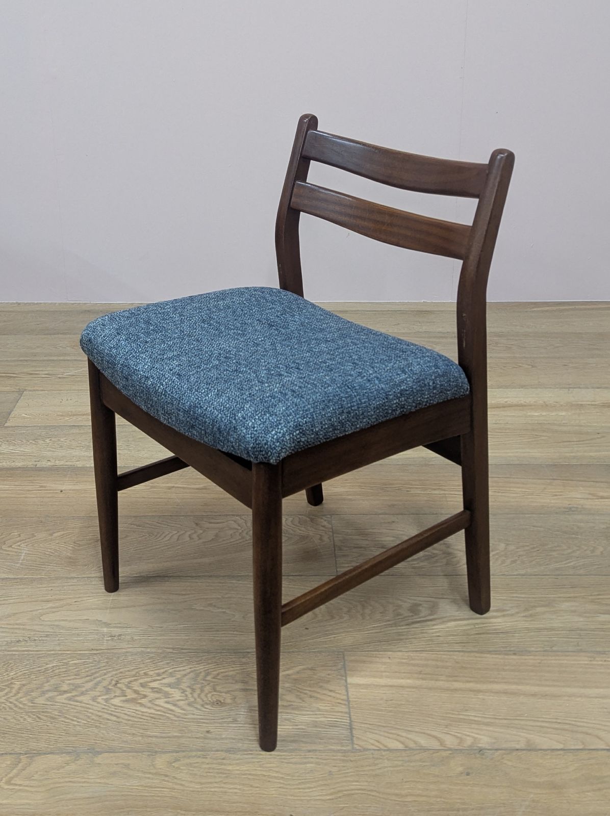 photo vinterior Set Of Four Vintage 1970s Dining Chairs By Jentique – New Upholstery