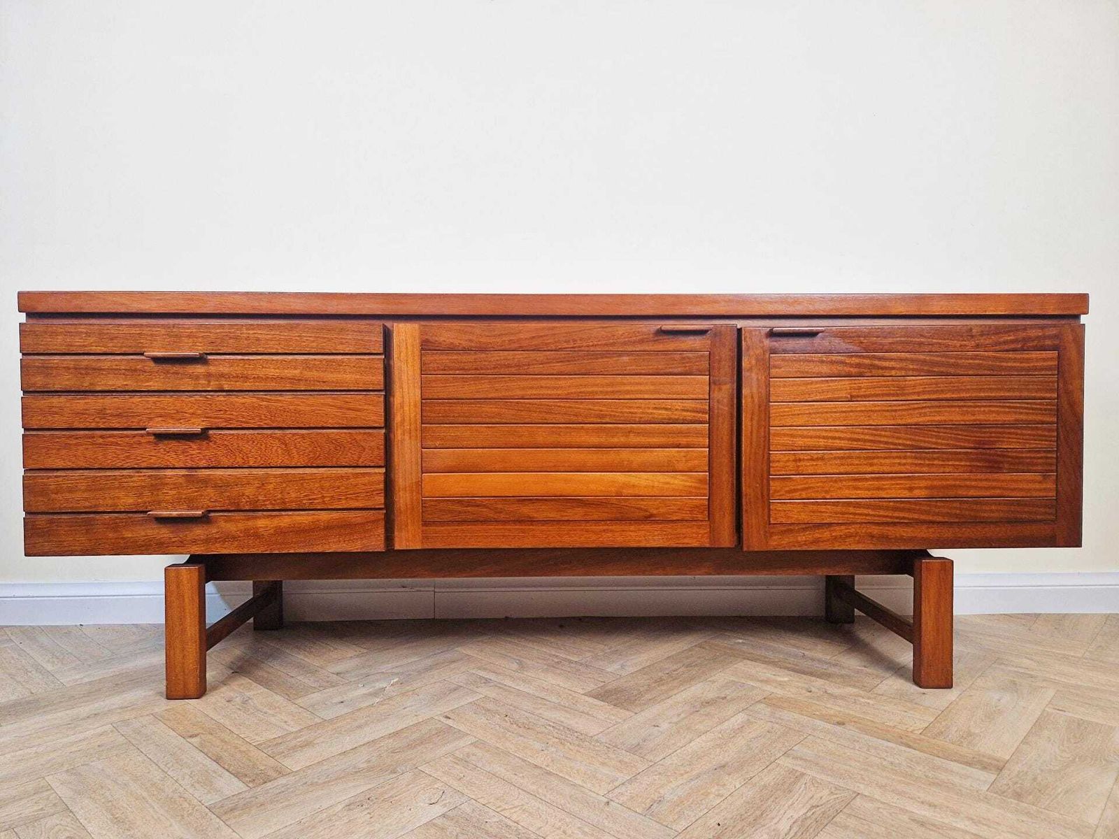 White & Newton Vintage Mid Century Teak Danish Design Sideboard Buffet Credenza Bl745 photo for sale