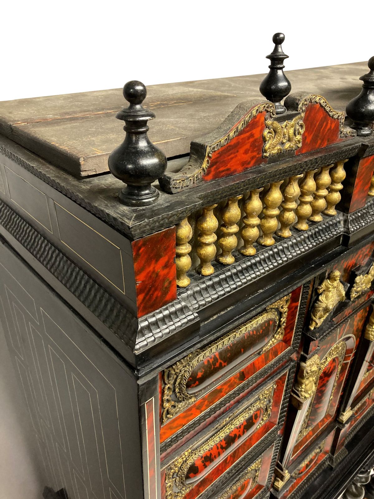 A Fine Late XVII Century Flemish Tortoiseshell Architectural Cabinet On Stand photo vinterior