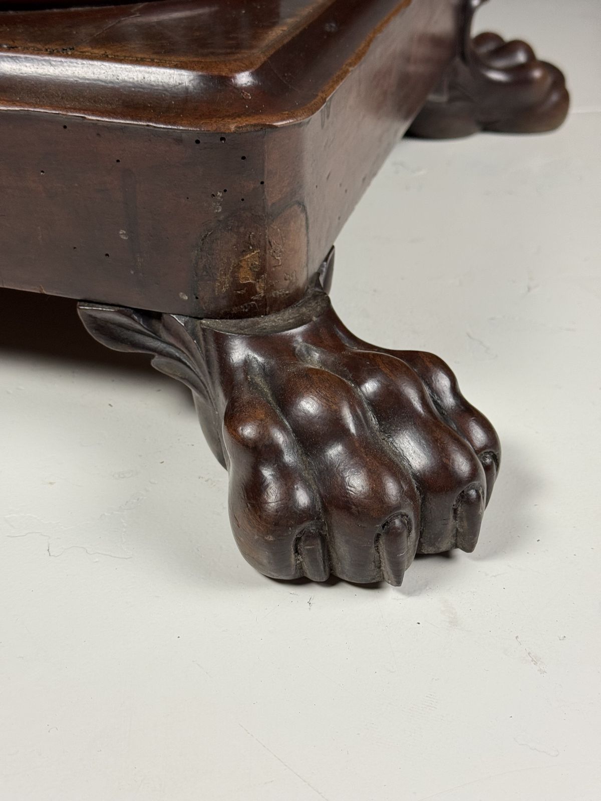 Mahogany Center Table 19th Century photo 2482.0