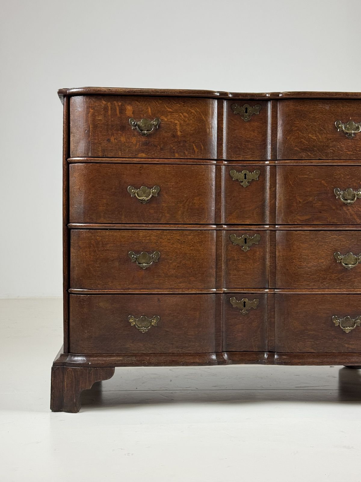 photo furniture Dutch Chest Of Drawers 18th Century Oak
