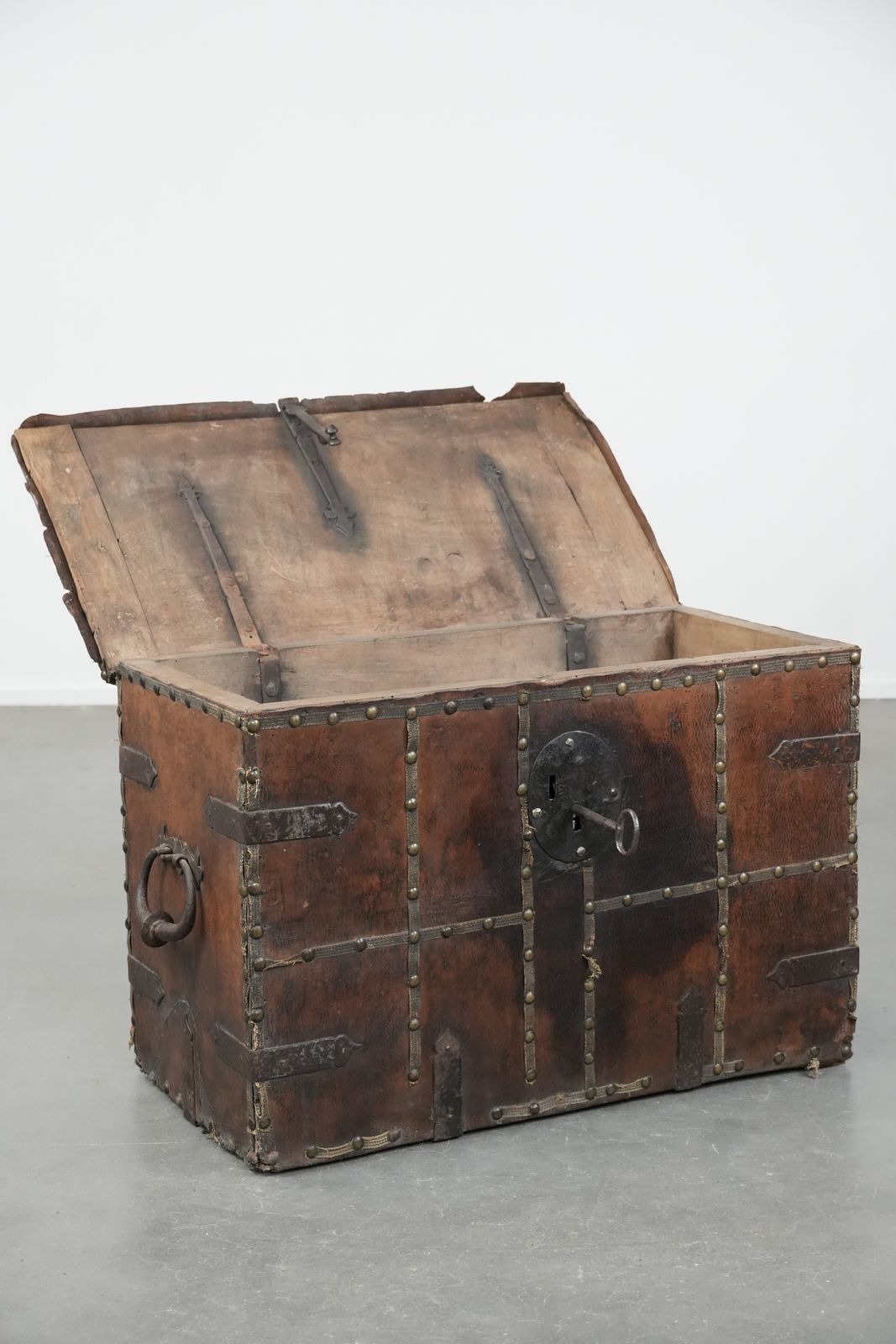 Antique Leather Lined Chest/Safe With Original Key And An Excellent Patina From The 17th Century photo furniture