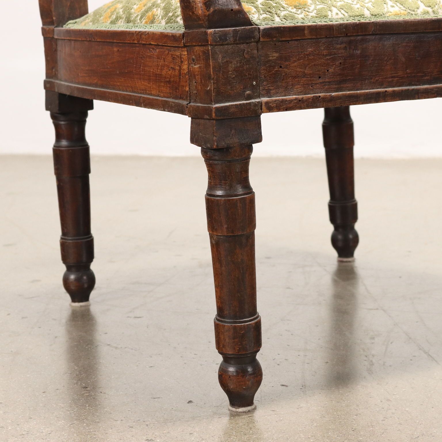 Antieke fauteuil in Directoire-stijl, stof, Italië, eind 19e eeuw photo 230.0