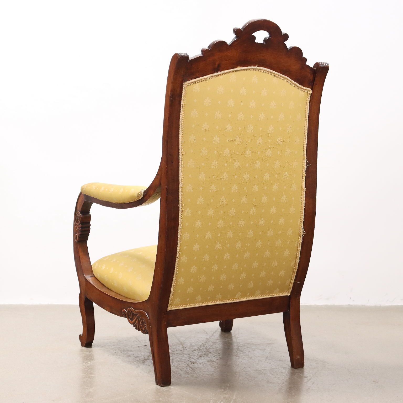 photo furniture Fauteuils d'époque Louis-Philippe en noyer, Italie, XIXe siècle