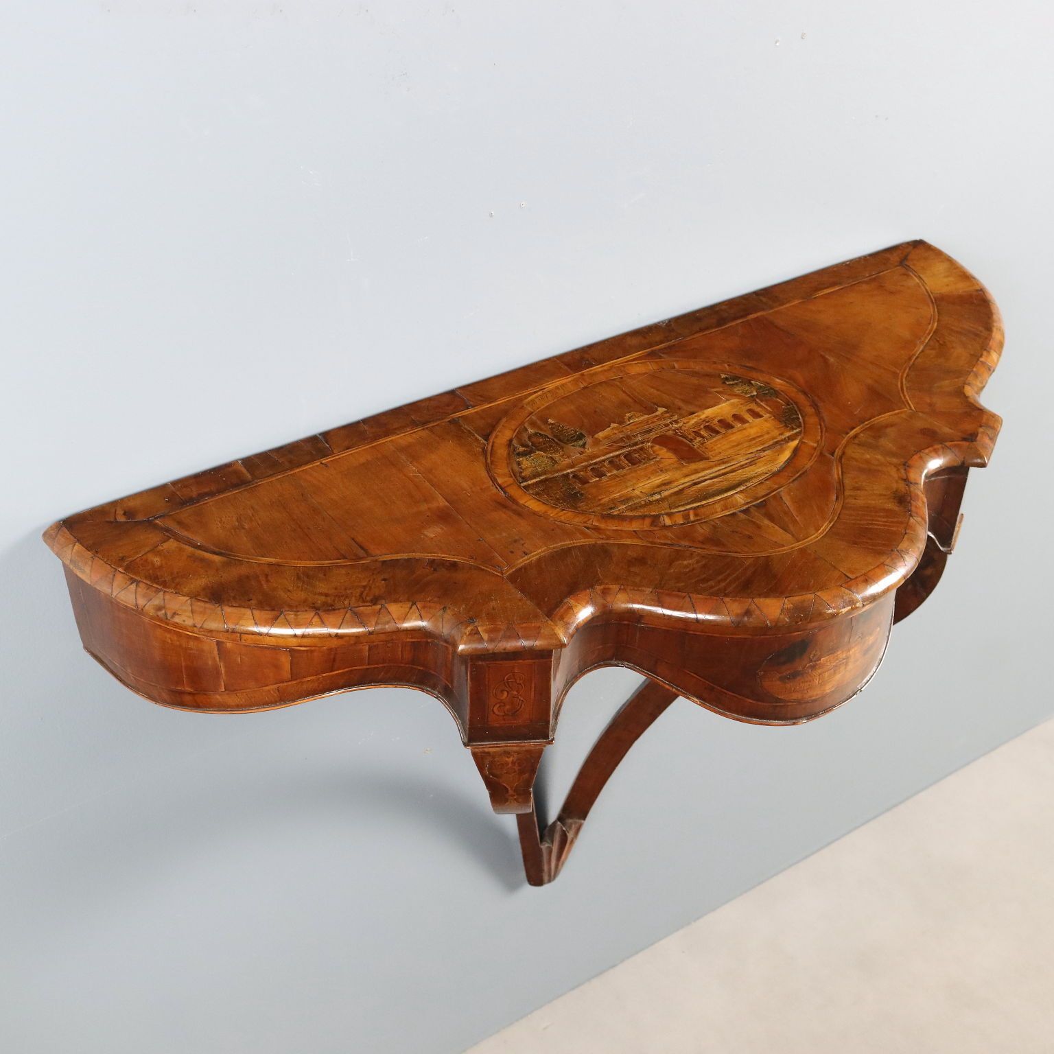 photo furniture Antique Drop Shaped Console Walnut Carvings Italy XIX Century