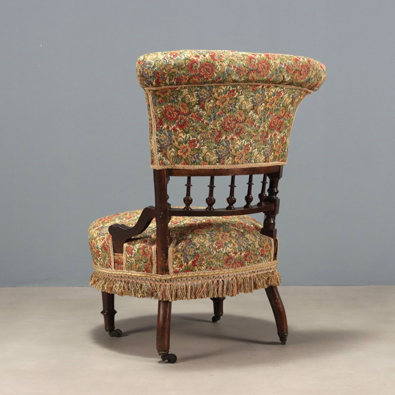 photo for sale Victoriaanse Fauteuil met Poef Stof Engeland 19e Eeuw