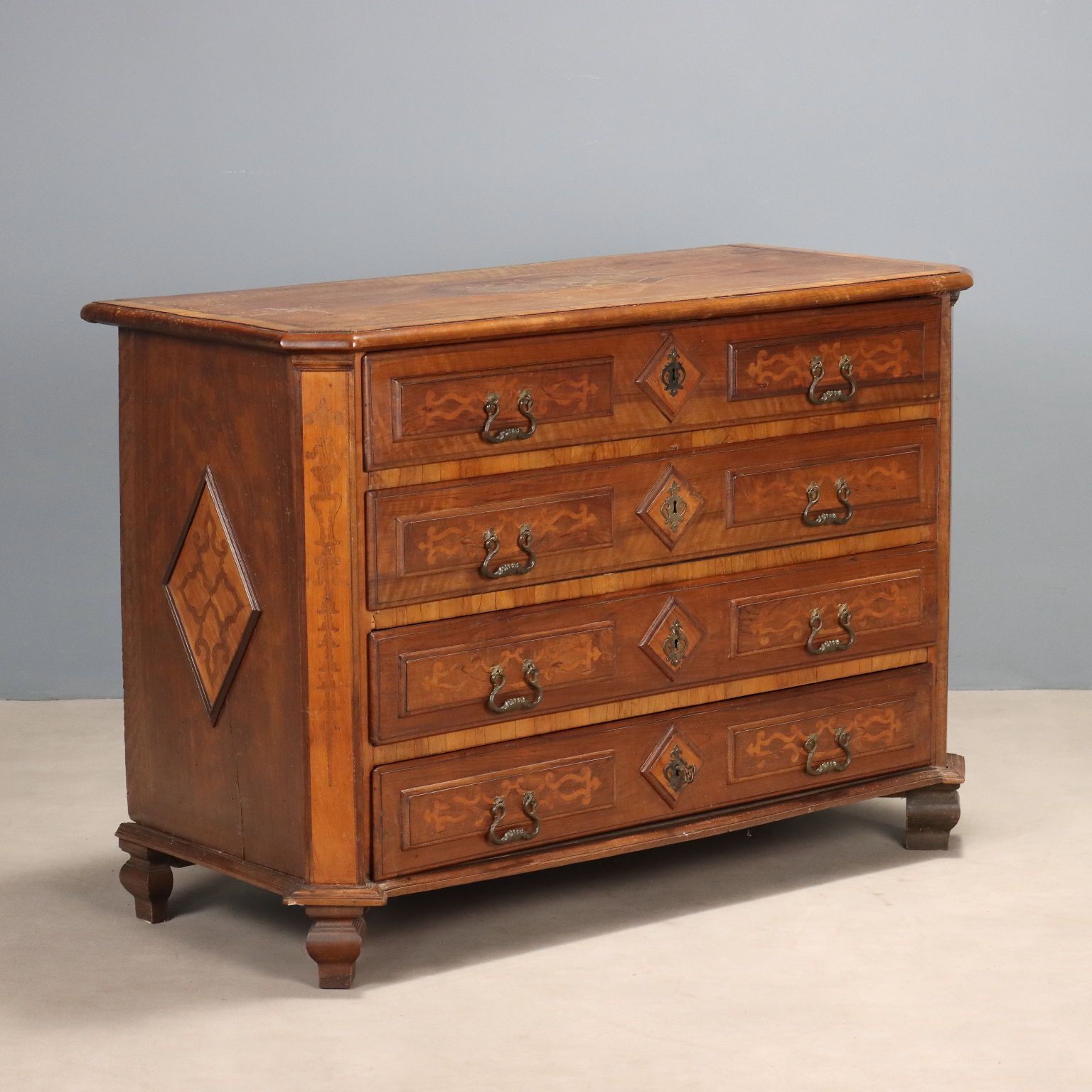 Chest Of Drawers Baroque Walnut 4 Drawers XVIII Century