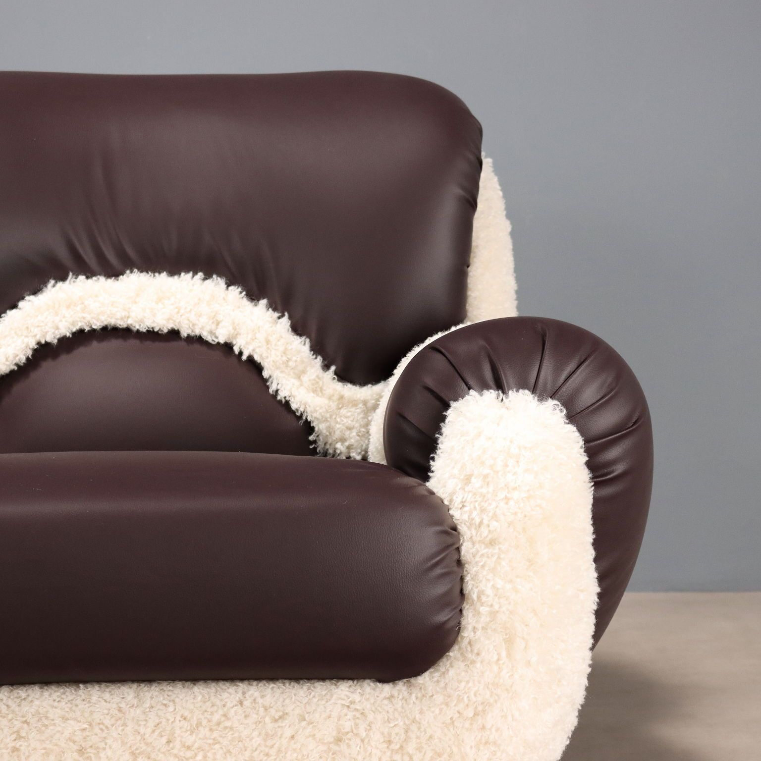 Fauteuils vintage en simili-cuir et mousse, design italien, années 1970 photo Mobilier