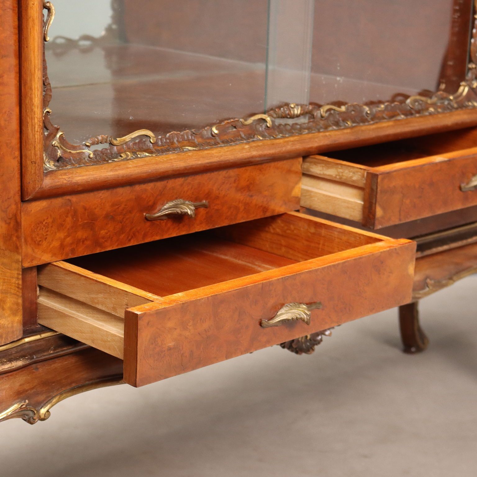 photo furniture Antique Cupboard Chippendale Style Walnut Italy XX Century