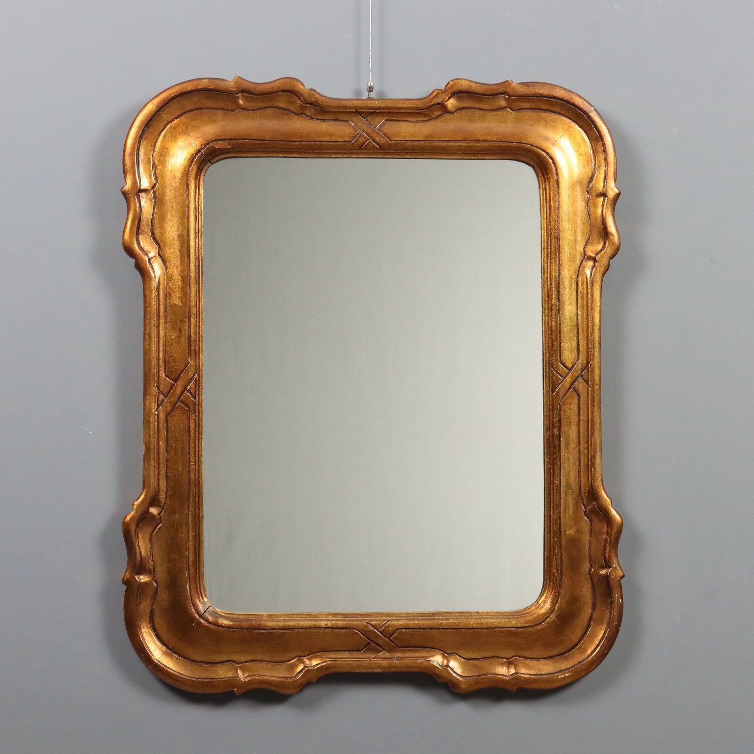 Miroir en bois doré