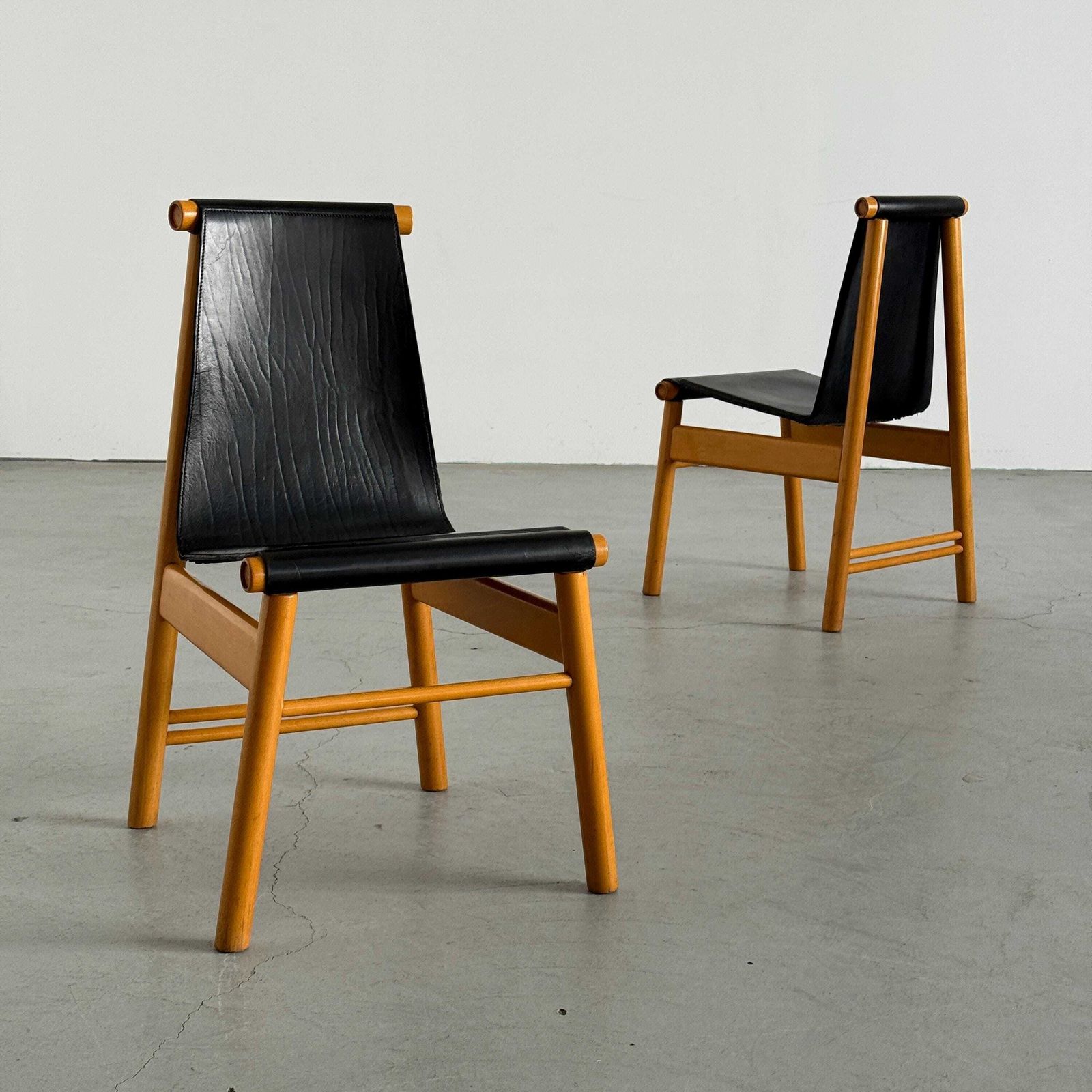 Pair Of Italian Sculptural Mid Century Modern Dining Chairs, Black Leather And Wood, Italy 1970s
