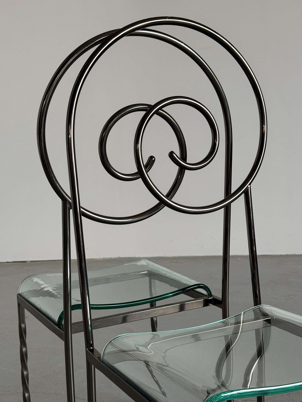 1 Of 6 ‘Suspiral’ Chairs By Luigi Serafini For Sawaya & Moroni, 1980s photo vintage
