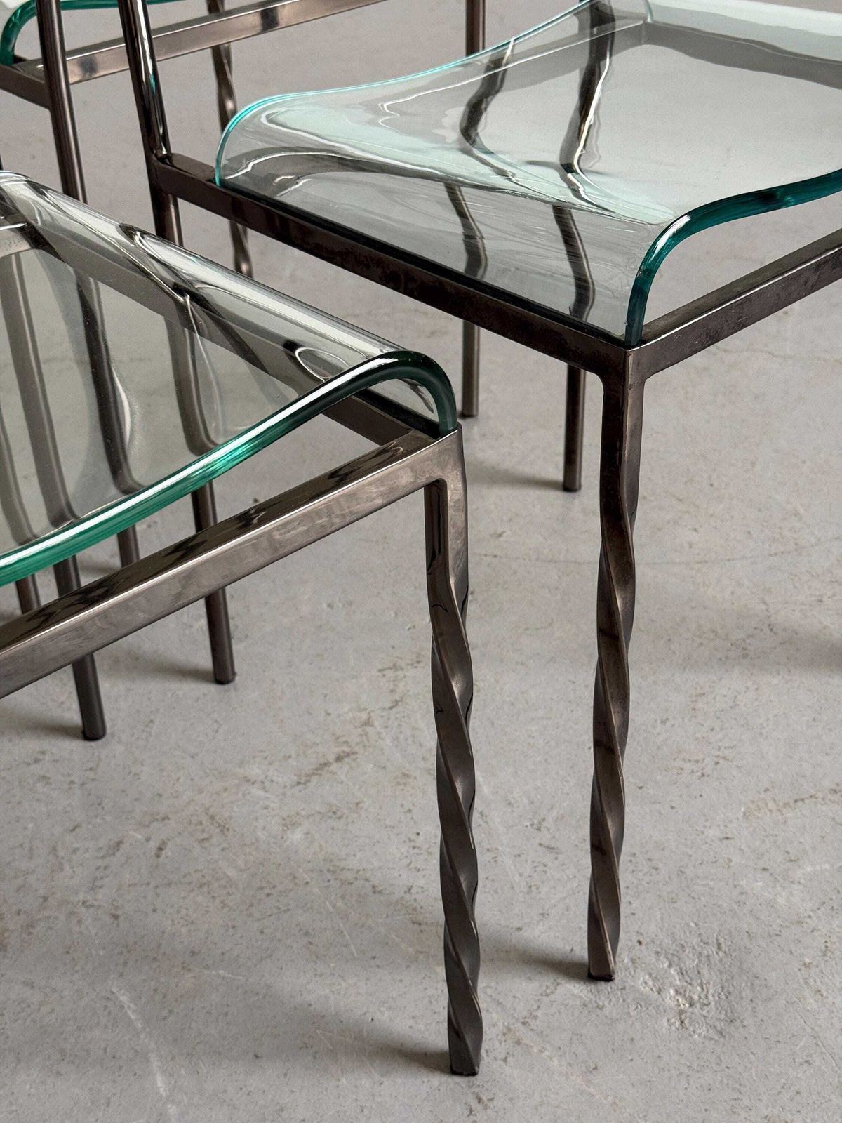 photo for sale 1 Of 6 ‘Suspiral’ Chairs By Luigi Serafini For Sawaya & Moroni, 1980s