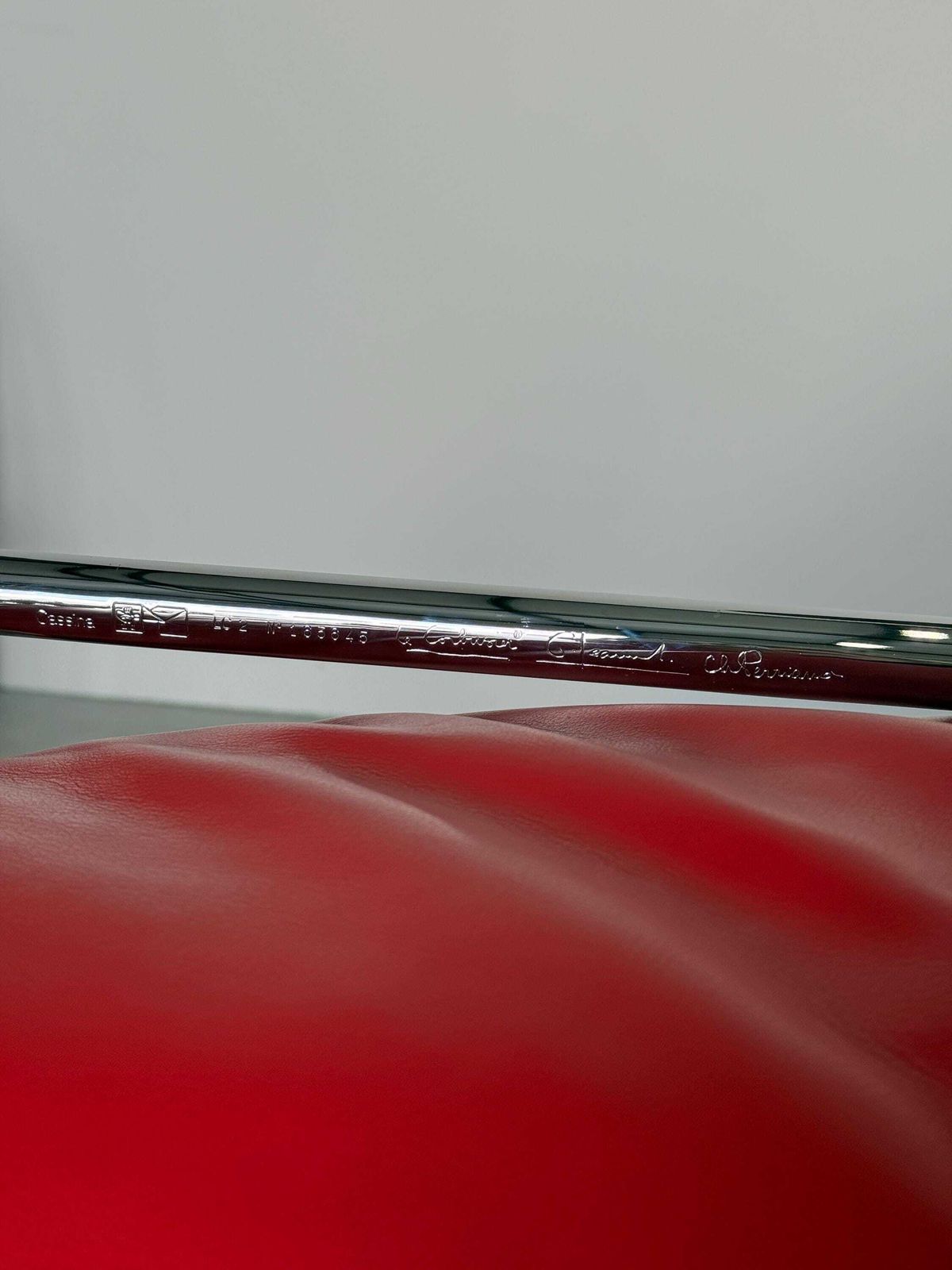 photo buy Iconic ‘Lc2’ Armchair By Le Corbusier, Charlotte Perriand And Pierre Jeanneret For Cassina, Red Leather & Chromed Steel