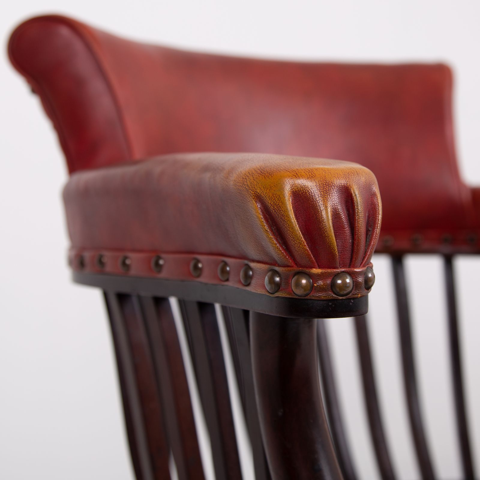photo furniture Antique Revolving Desk Chair C1900