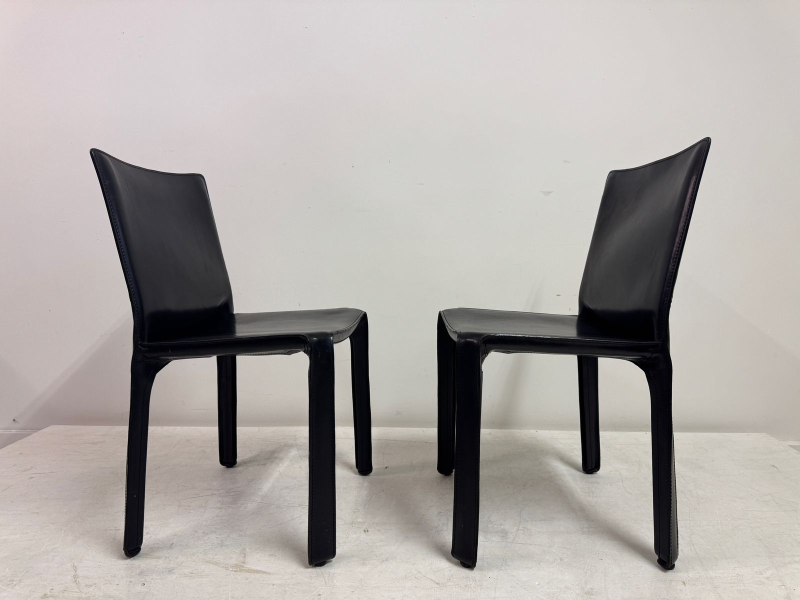 6795.0 Set Of Six Black Leather Cab Dining Chairs By Mario Bellini For Cassina photo