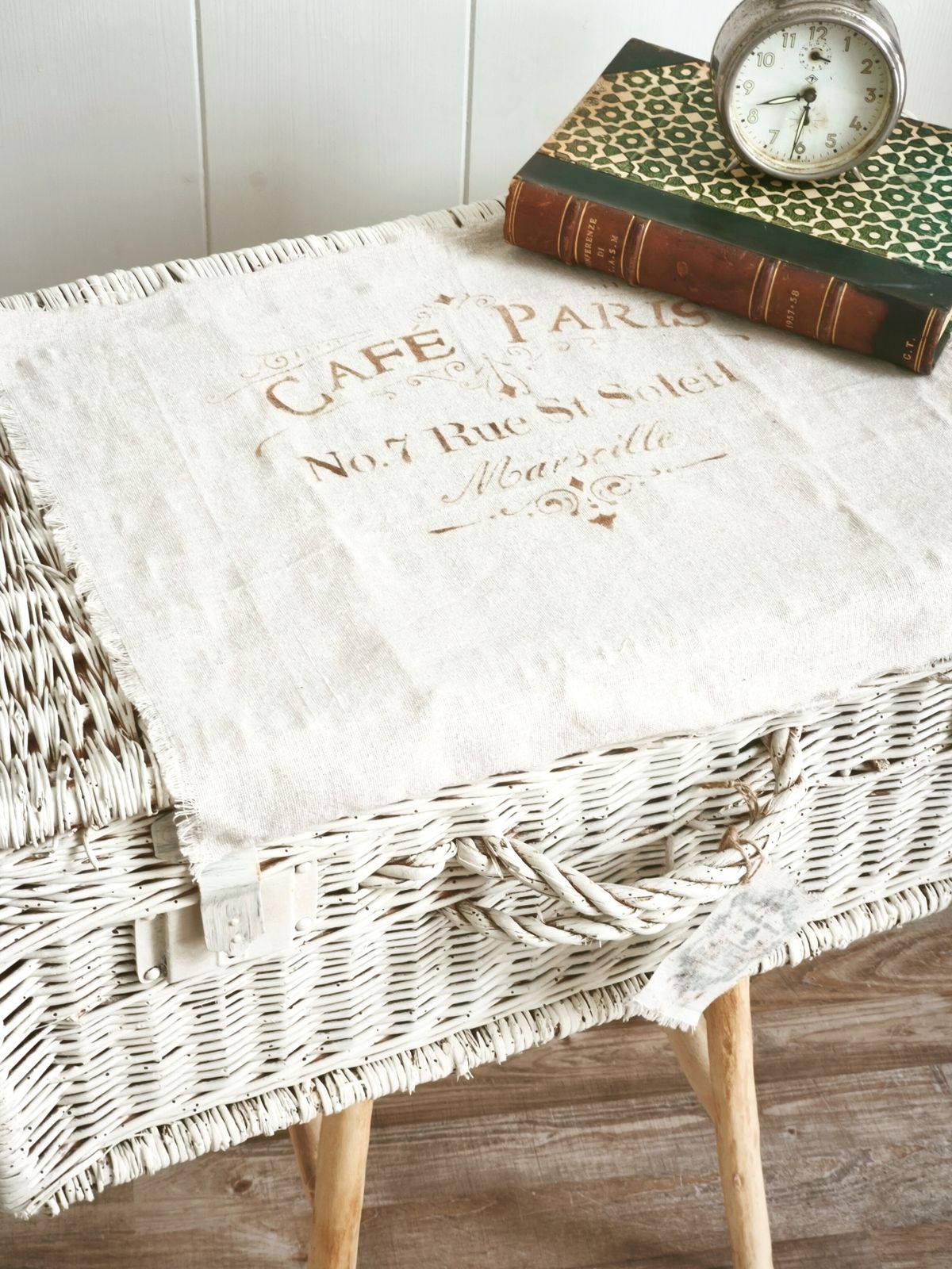 Valise d'époque en osier : boîte à cartes de mariage rustique, décoration campagne photo vintage
