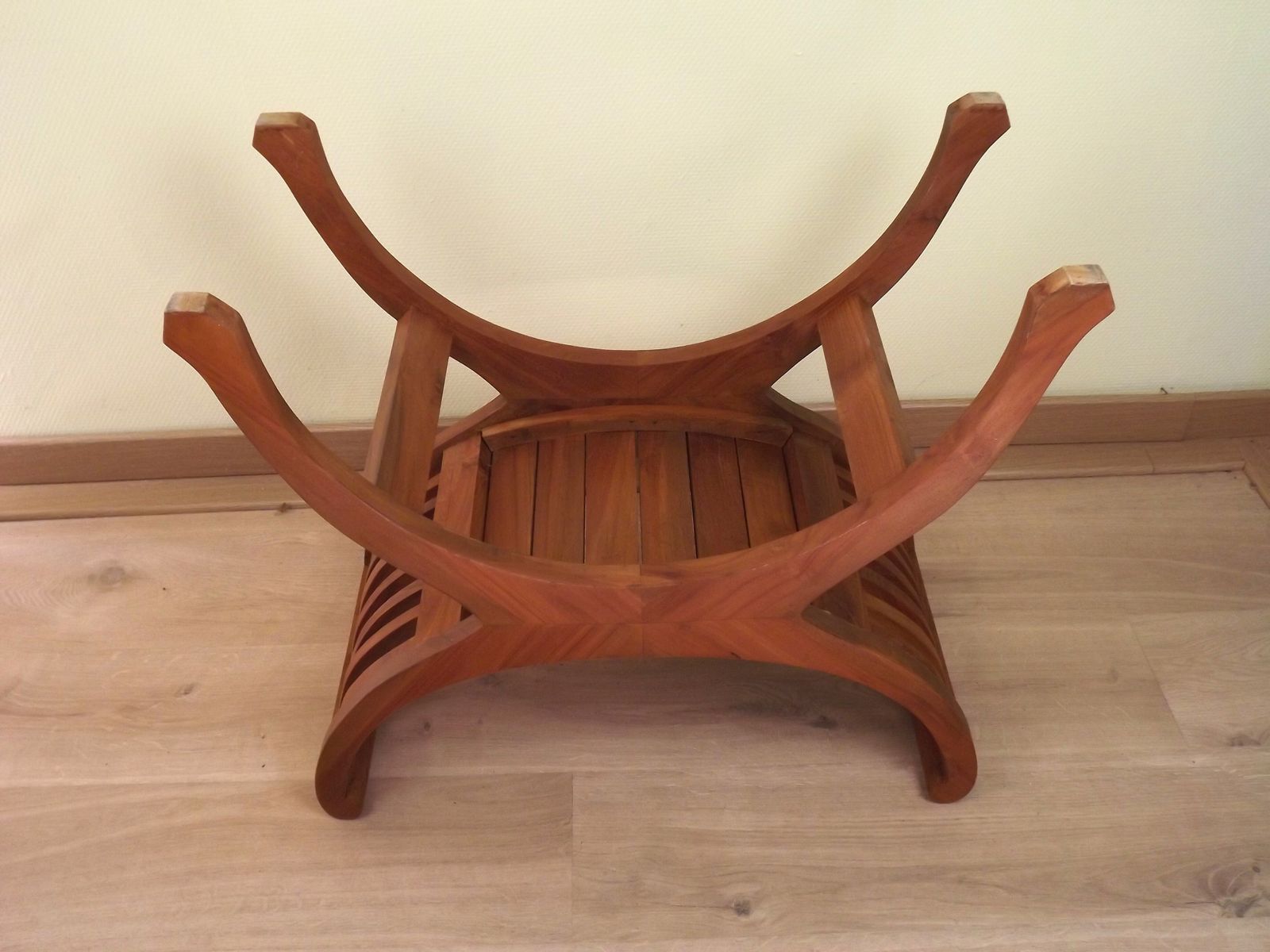 Tabouret curule en bois massif, siège à lattes courbées, mid-century modern photo 345.0