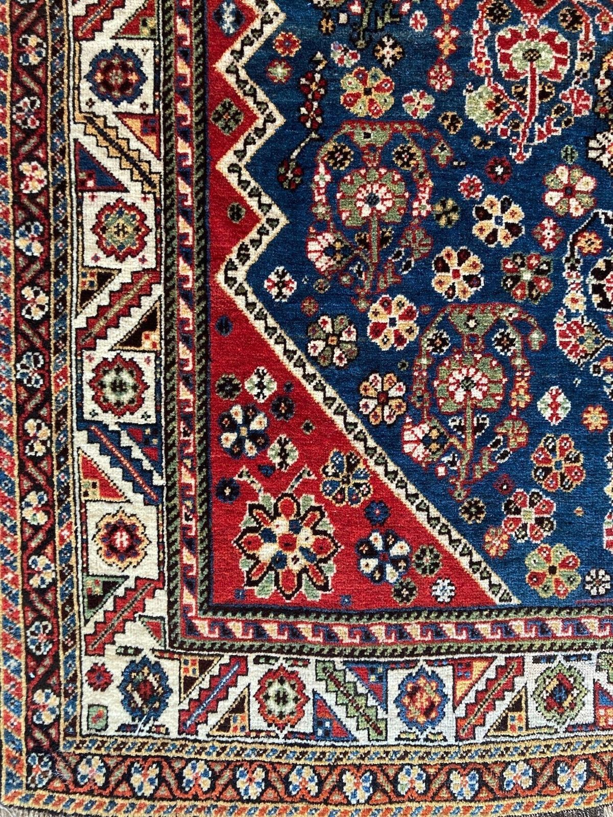 Antique Qashqai Rug 1.86m X 1.27m photo vinterior