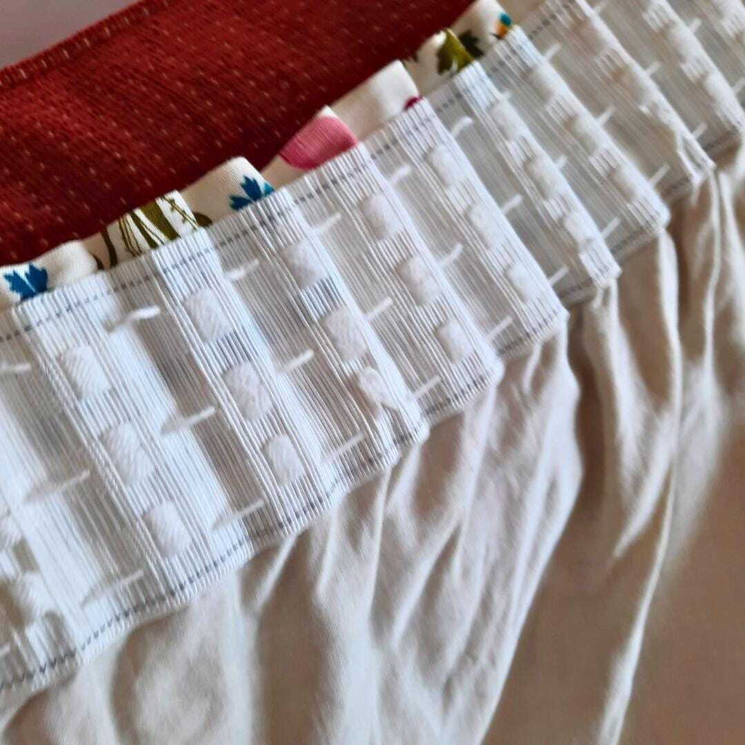 Vintage French Romanex De Boussac Single Pleated Cotton Curtain Guirlandes Pattern H 53 In Tall photo 68.0