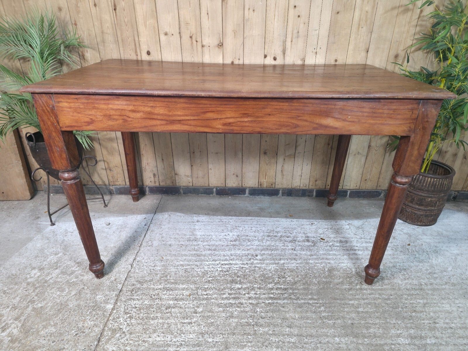 photo furniture Vintage Antique Colonial Indian Hardwood Wooden Dining Table Kitchen Island