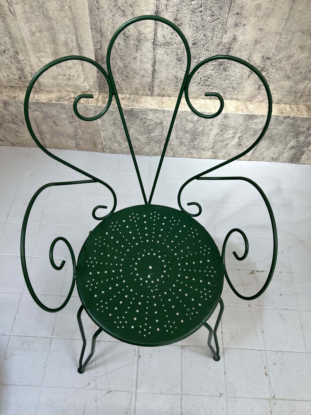 photo furniture Set Of 4 Painted Forest Green Metal Garden Chairs