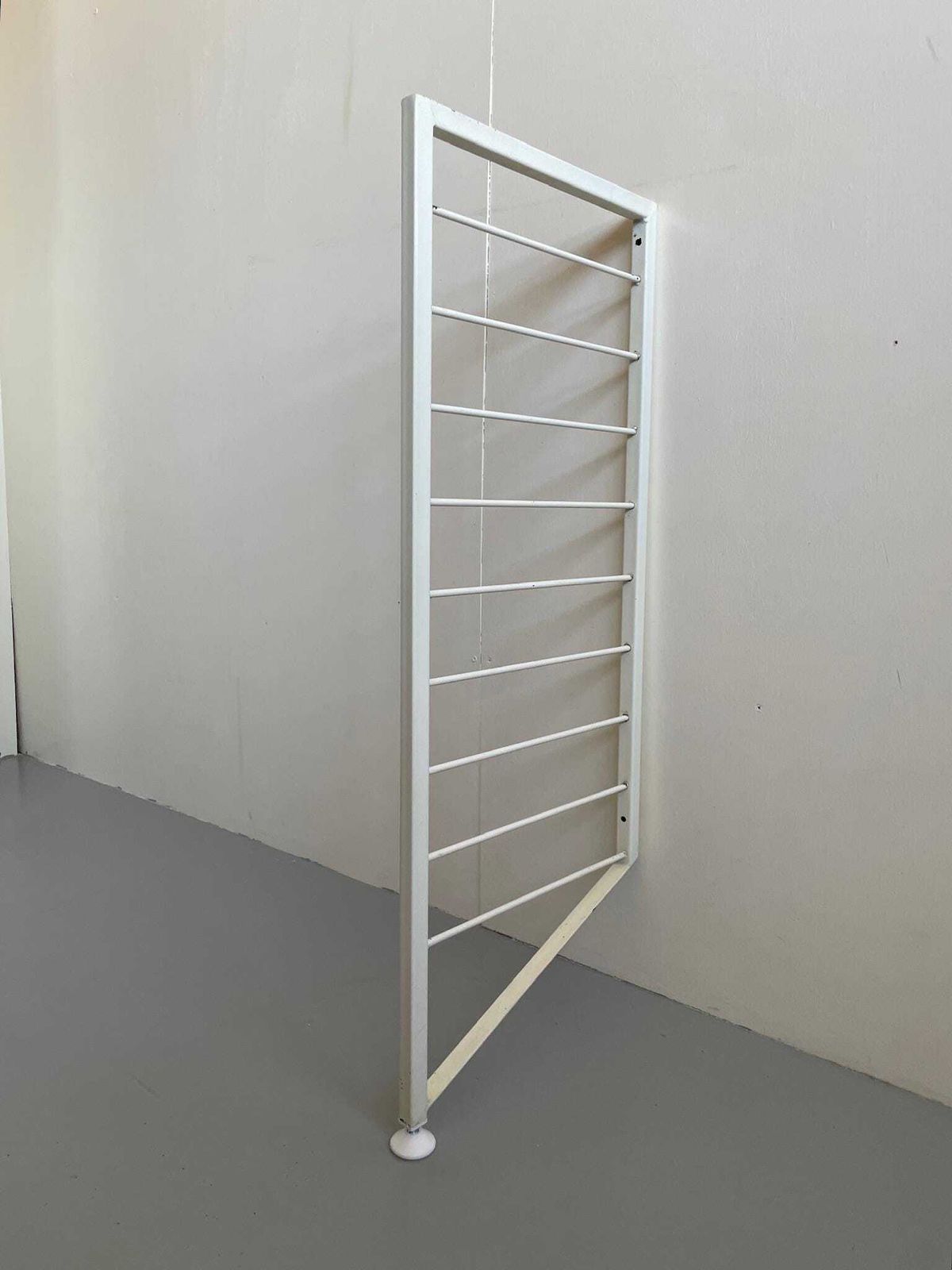 85cm X 35cm White Staples Ladderax Ladder Small One Foot Lean To (24i)