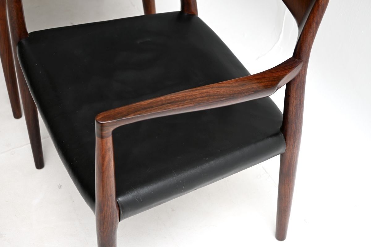 photo furniture Pair Of Danish Vintage Rosewood Model 57 Chairs By Niels Moller