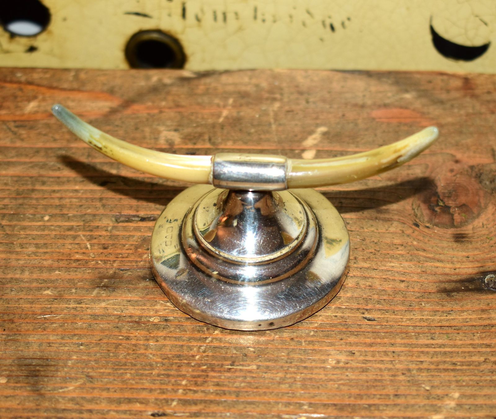 Rare Edwardian Sterling Silver Twin Horn Ring Stand Or Dining Knife Rest Chester 1909 Rubbed Hallmarks photo for sale