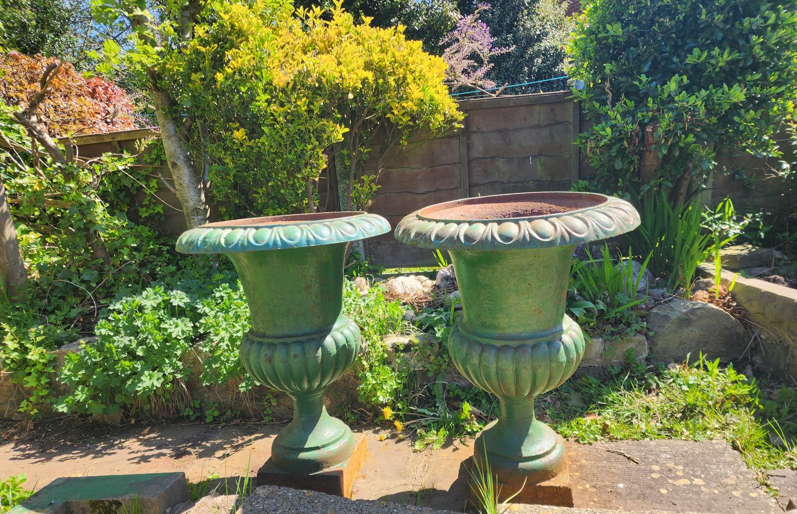 A Pair Of Heavy Antique Cast Iron Garden Urns, Planters photo 950.0