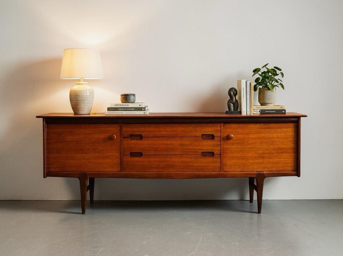 photo vintage A.Younger Fonseca Teak And Afromosia Sideboard Mid Century Stunning Quality